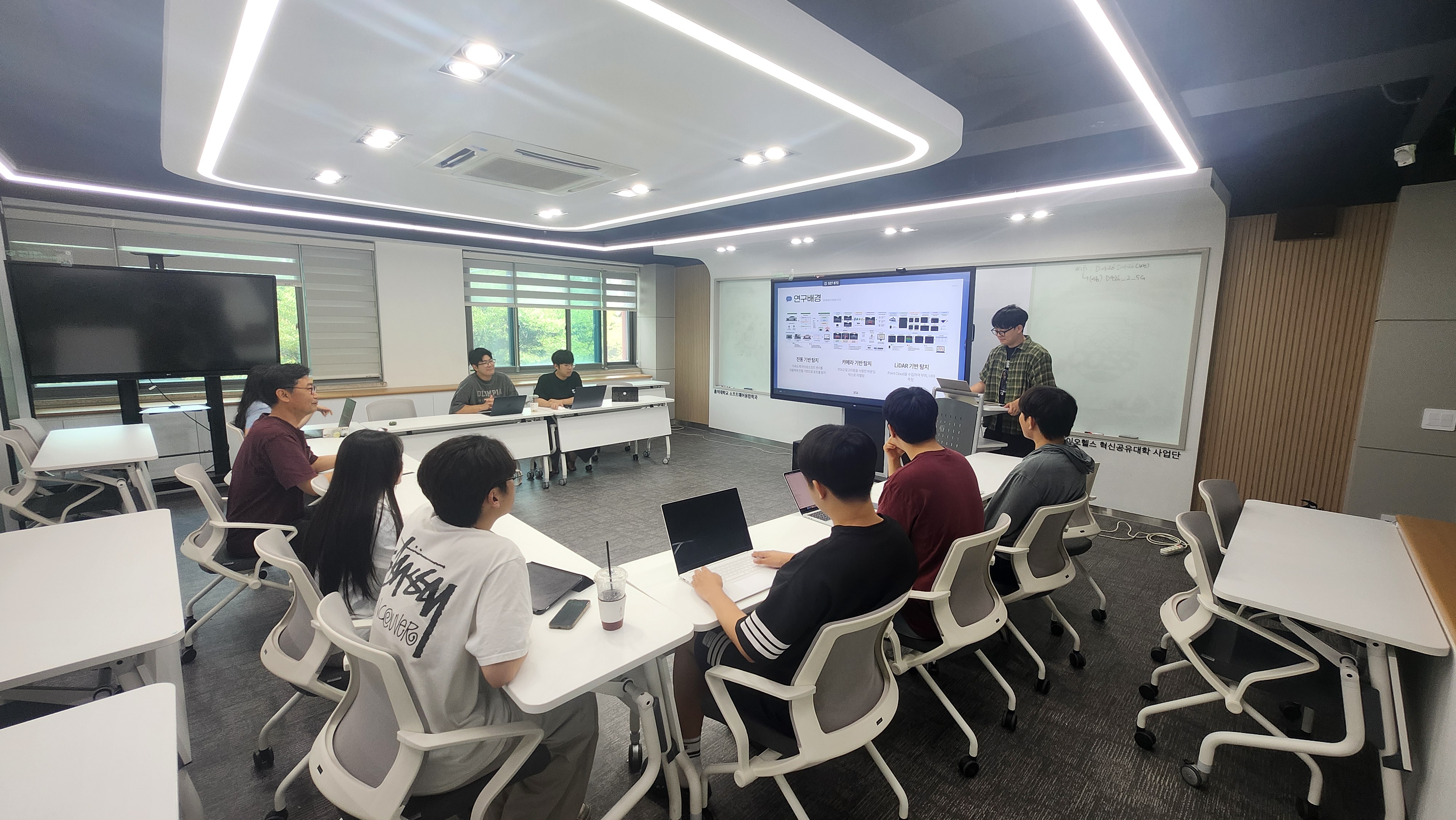 Pothole_seminar_02.jpg